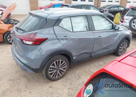 2021 Nissan Kicks Sv Xtronic Cvt z USA, uszkodzony, nr VIN 3N1CP5CV3ML467406